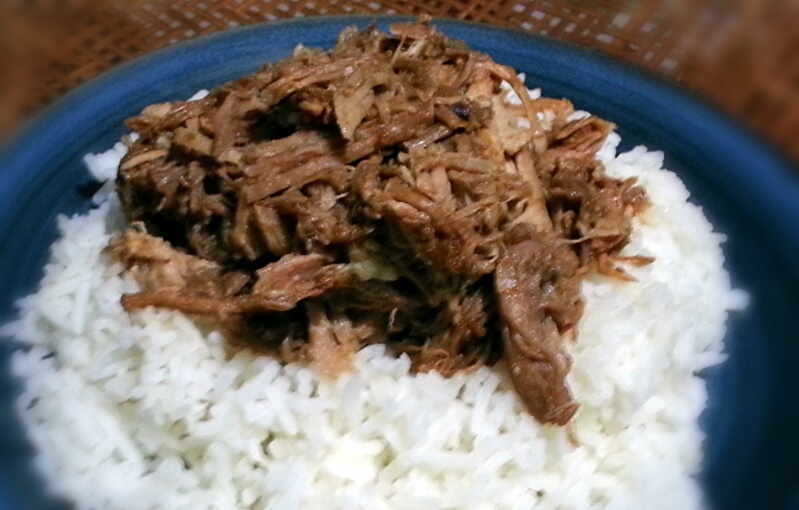 หมูฉีกซอสมะม่วงเหล้าบ๊วย (Mango Umeshu Pulled Pork)